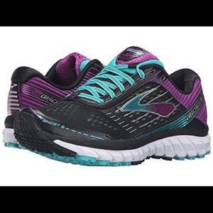Brooks Running Sneakers (Ghost 9) Size 6